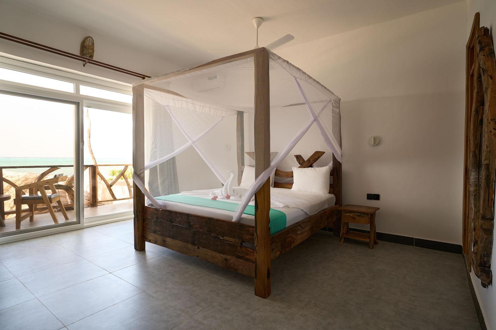 Dhow Beach Boutique Hotel Nungwi Exterior photo